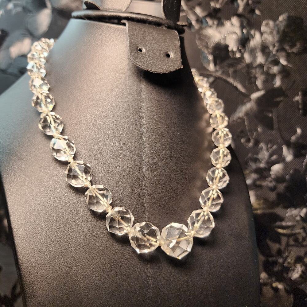 Vtg Faceted Quartz Crystal Graduated Hand Knotted Necklace 14K White Gold Clasp - Picture 10 of 10